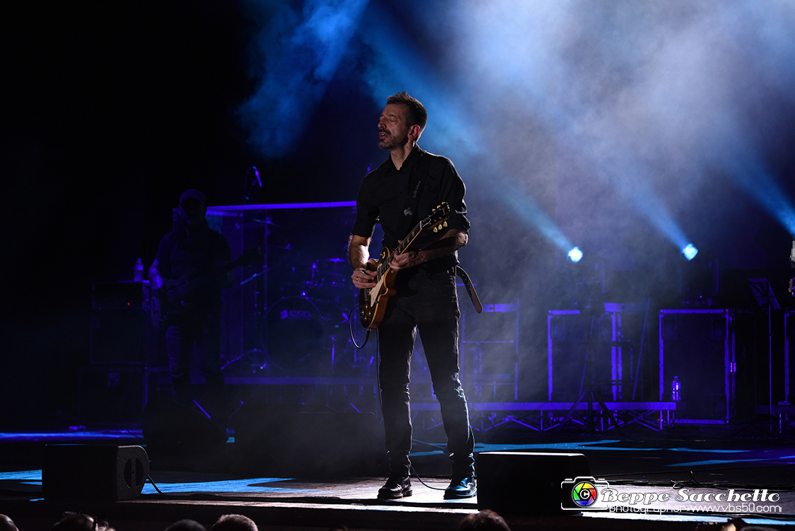 VBS_4165 - Concerto Edoardo Bennato - Peter Pan Rock 'n' Roll Tour.jpg